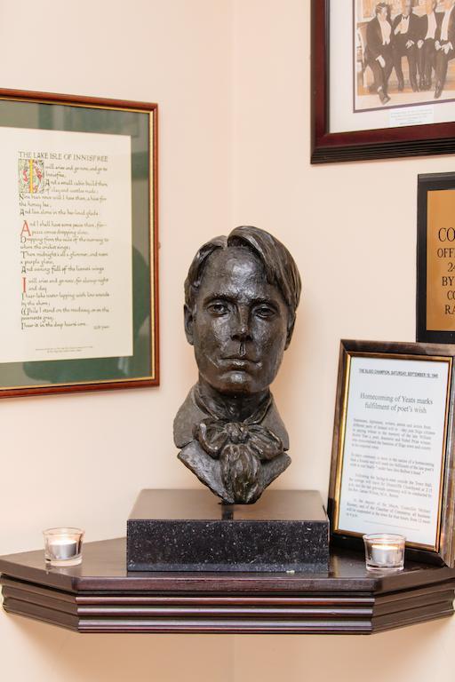 The Yeats County Inn Hotel Tubbercurry Bagian luar foto