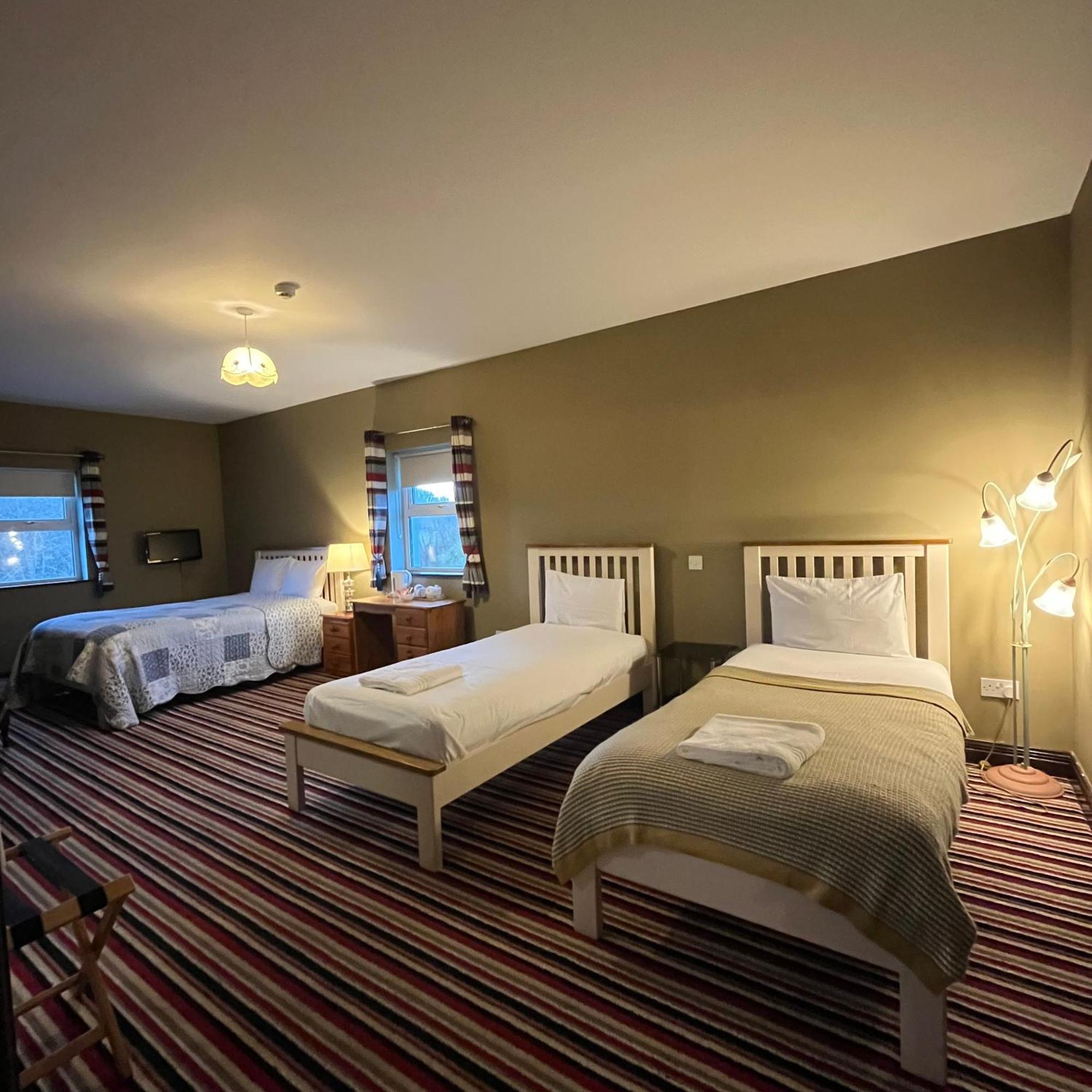 The Yeats County Inn Hotel Tubbercurry Bagian luar foto