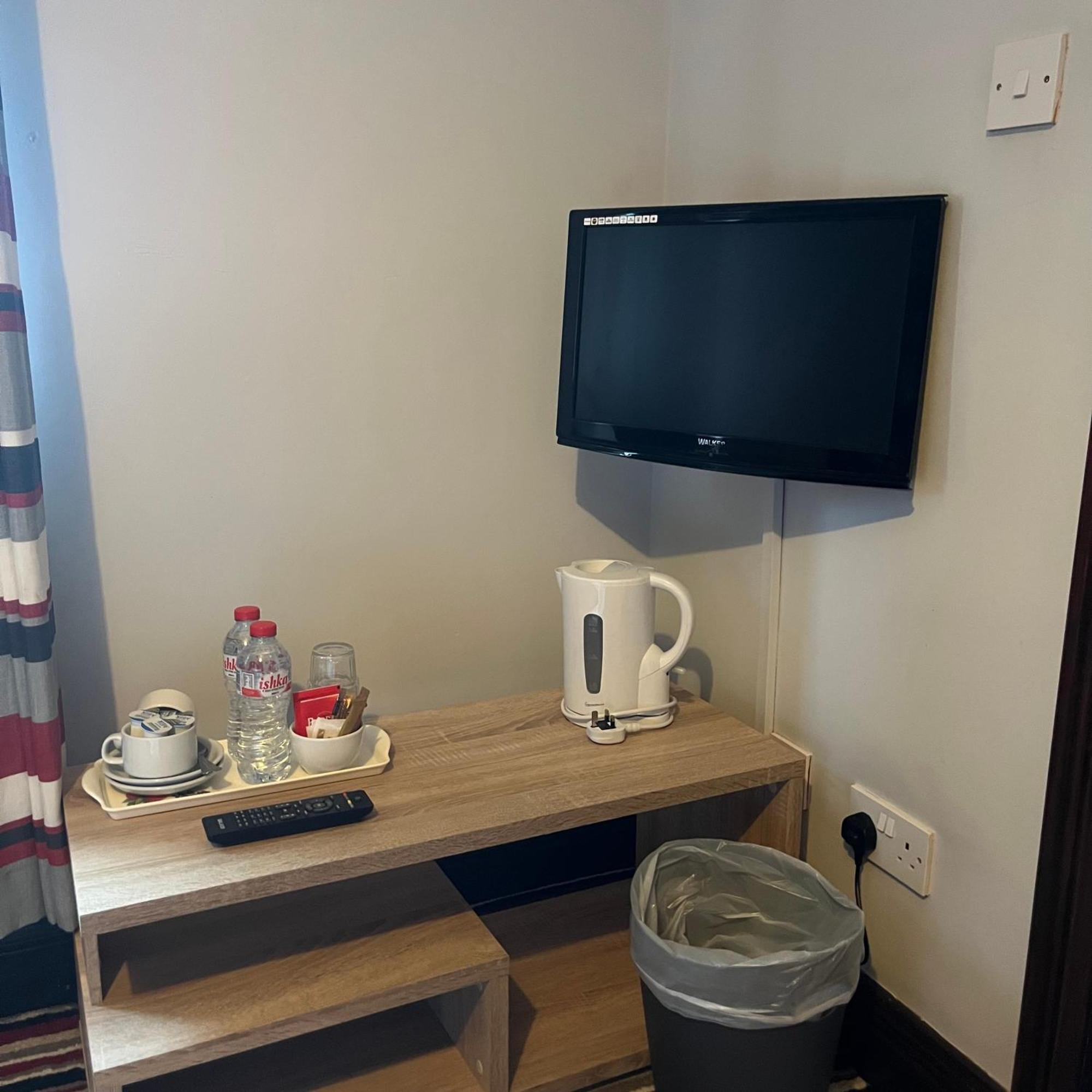 The Yeats County Inn Hotel Tubbercurry Bagian luar foto