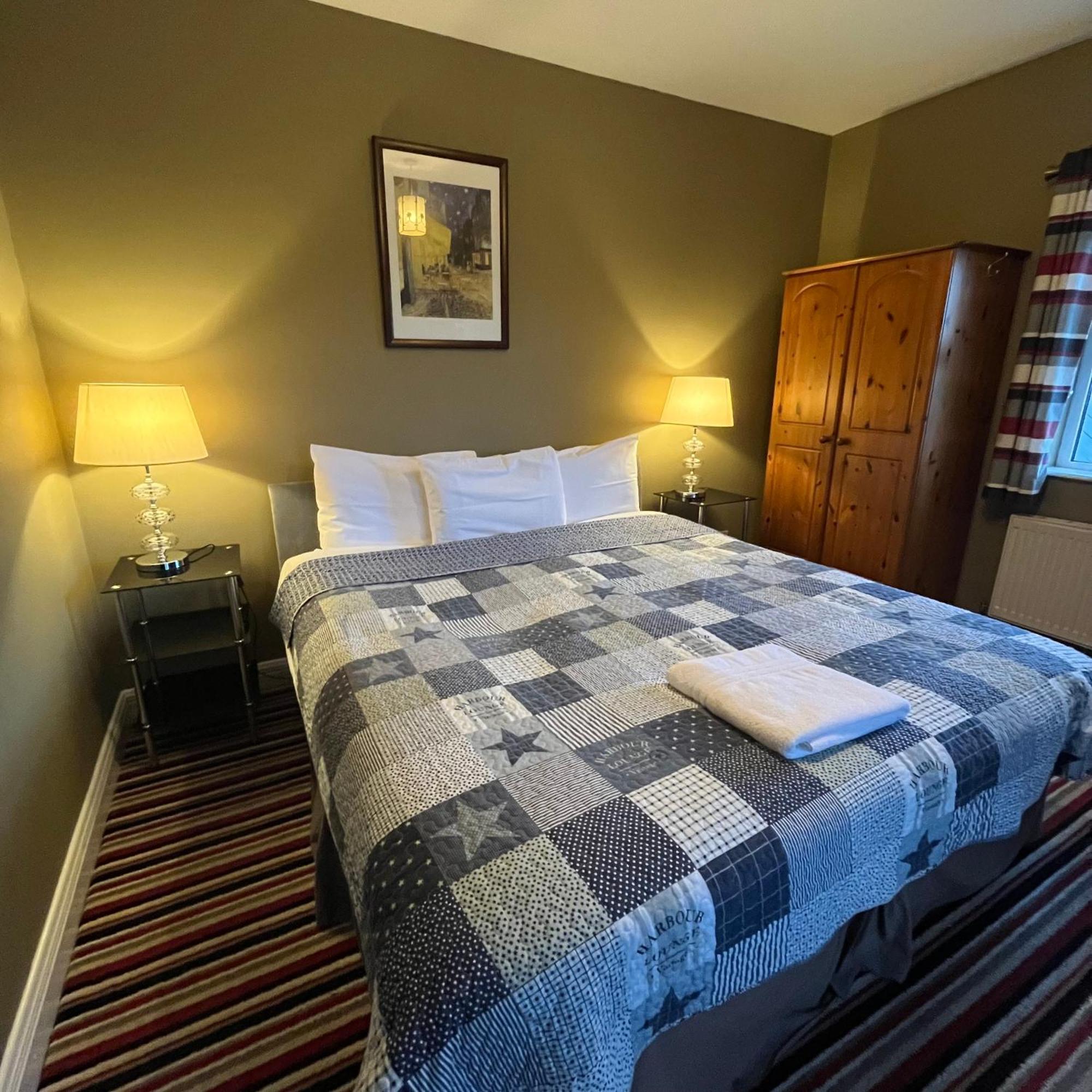 The Yeats County Inn Hotel Tubbercurry Bagian luar foto