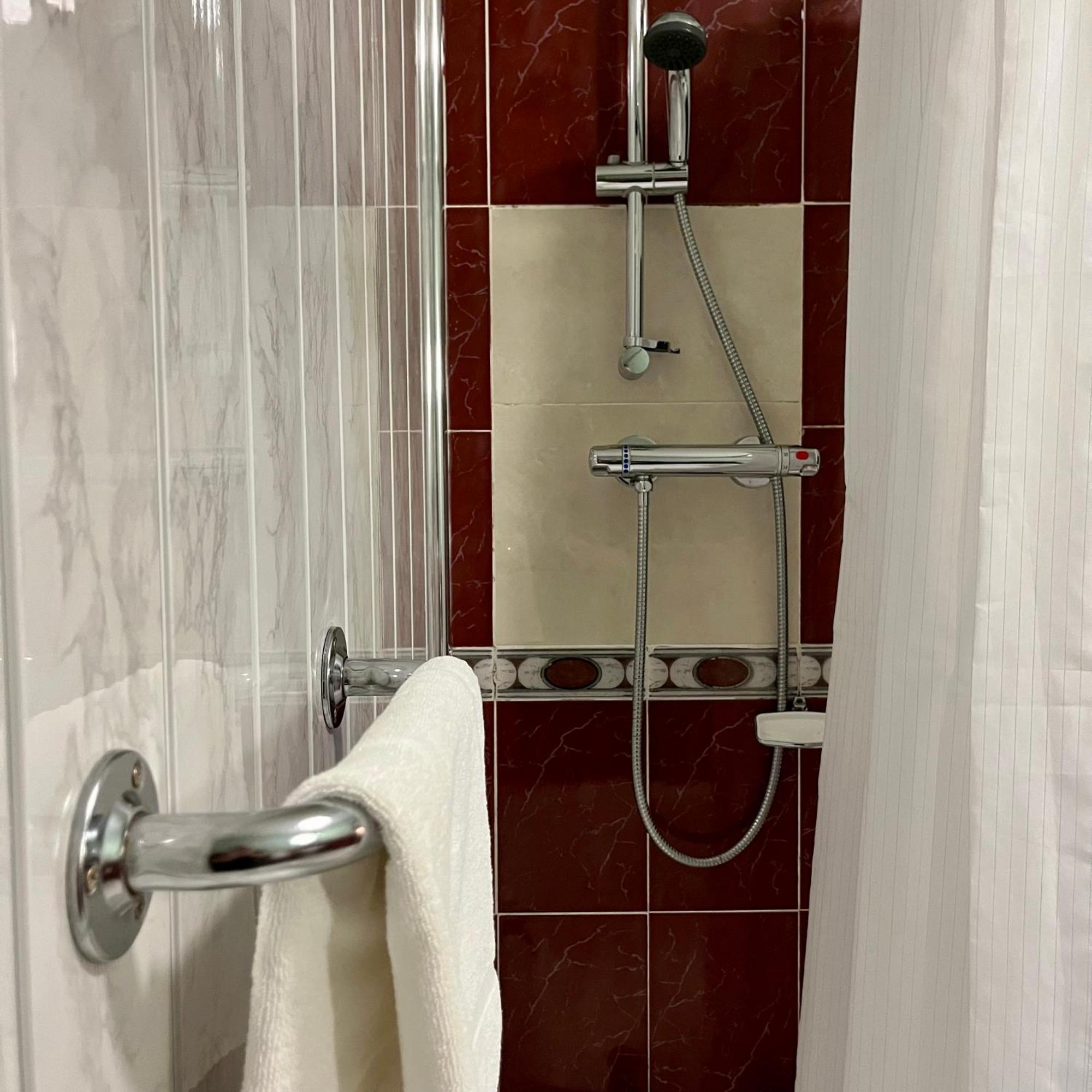 The Yeats County Inn Hotel Tubbercurry Bagian luar foto